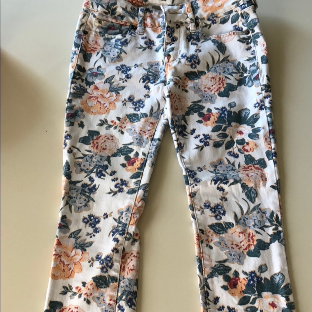 Skinny floral jeans